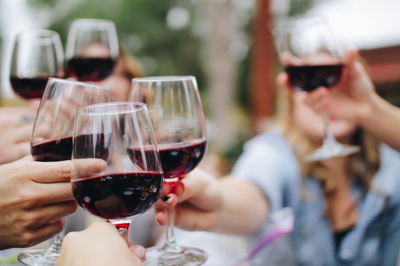 Wine, Grapes & Beverages